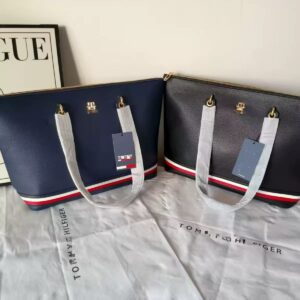 Tommy bags